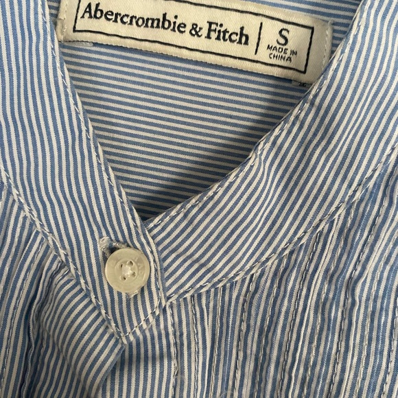 Button down Blouse - Picture 5 of 5